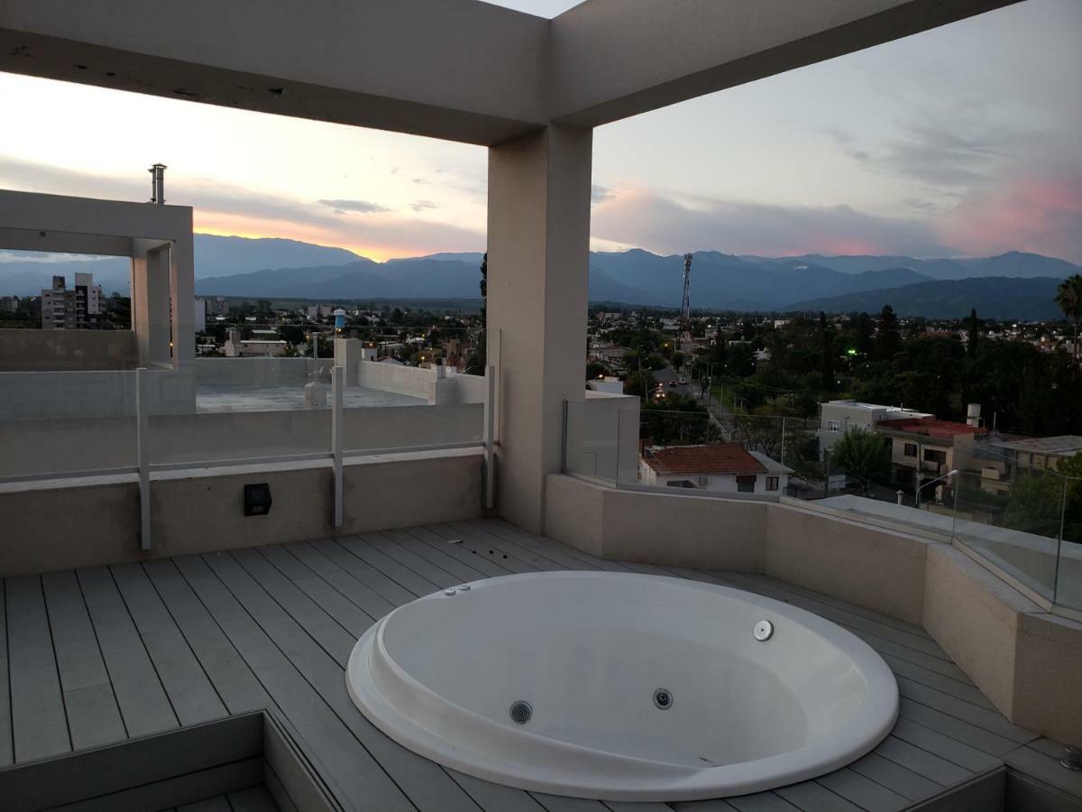 Deluxe Reyes Catolicos Apartment Salta Luaran gambar